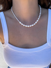 Load image into Gallery viewer, Park Necklace
